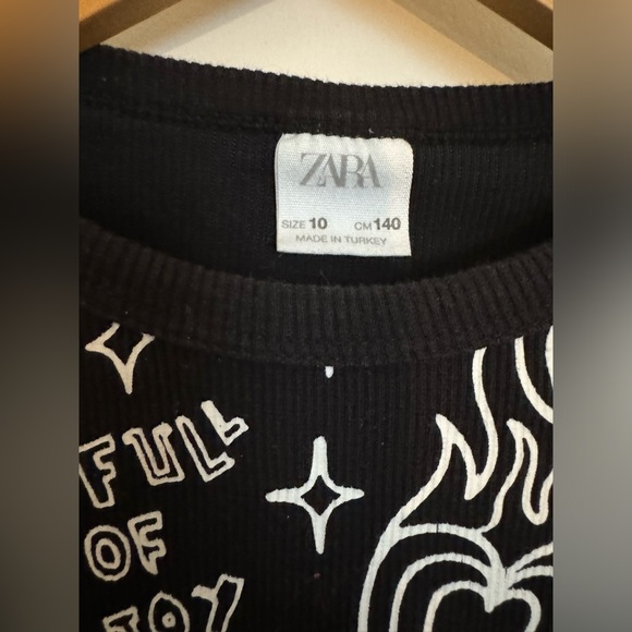 Zara Girls Ribbed Crop with Tattoo design - Picture 4 of 4